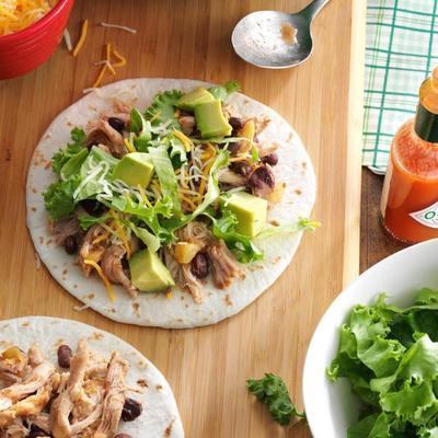 crockpot kip en zwarte boon zachte taco's