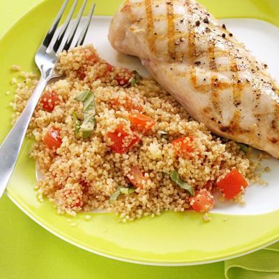 tomaat basilicum couscous salade
