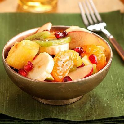 verse fruitsalade met granaatappel