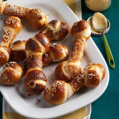 Halloween pretzels