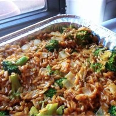 bruine rijst, broccoli, kaas en walnootverrassing