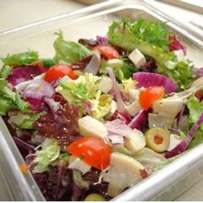 klassieke gegooide salade