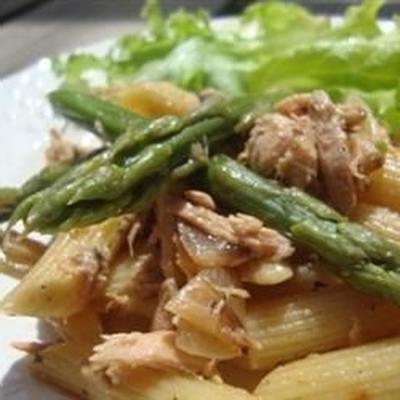 farfalle met asperges en gerookte zalm