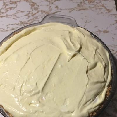 Graham cracker cream pie