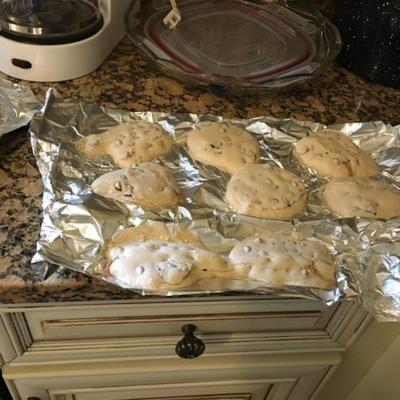 passover chocolate chip meringues