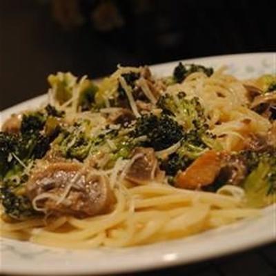 spaghetti met broccoli en champignons
