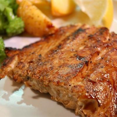 gegrilde gemarineerde zalm