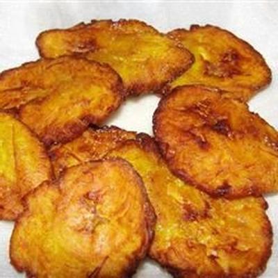 tostones (gebakken bakbananen)