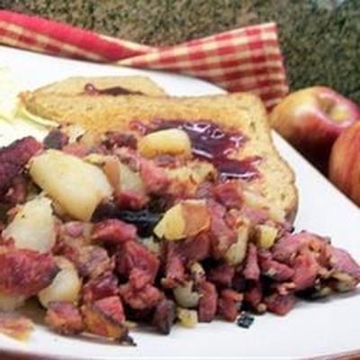 een koekenpan corned beef hash