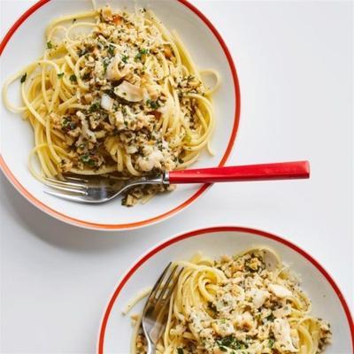 linguine en schelpdierensaus