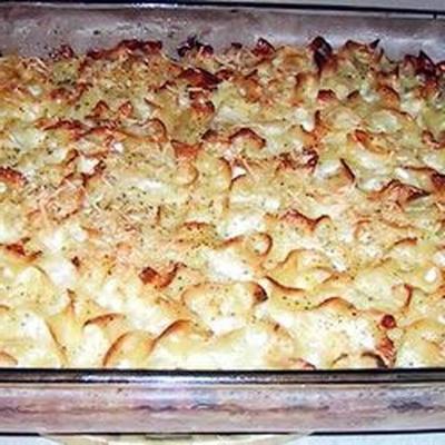 lokshin kugel (noodle pudding)