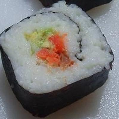 gerookte zalm sushi roll