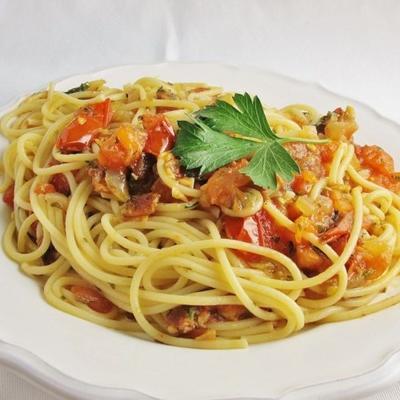 pasta met tomaat en spek
