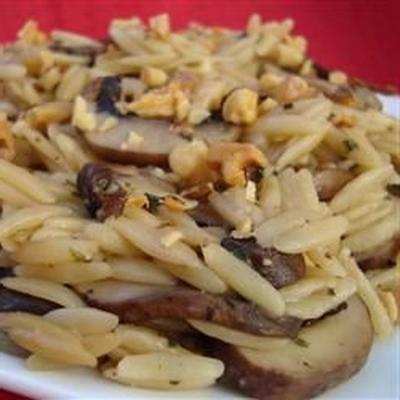 orzo met champignons en walnoten