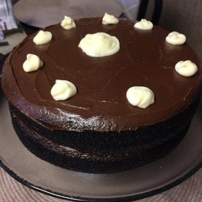 devil's food cake i