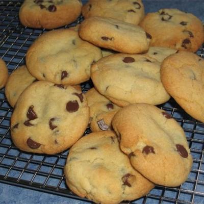 chewy jumbo chocolate chip cookies