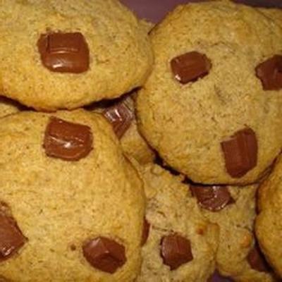 hele witte tarwe en honing chocoladekoekjes