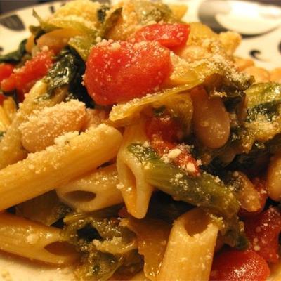 penne pasta met cannellini bonen en escarole