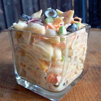 de beste macaroni-salade van mijn moeder