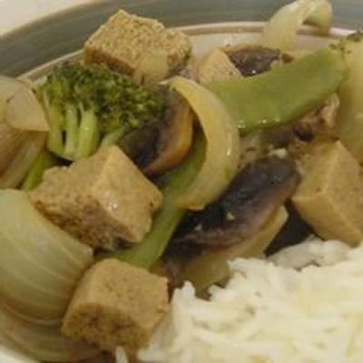 tofu-vegetarisch roerbakken en jus