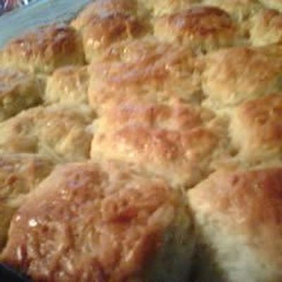 pani popo (hawaiian coconut bread)