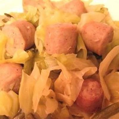 Oklahoma comfort food: brats, kool en groene boon braadpan
