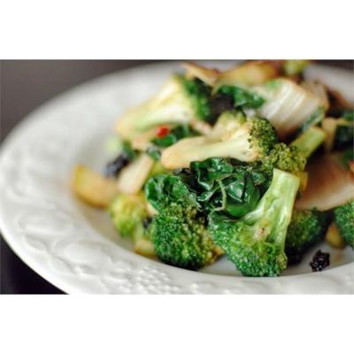geroerbakte boerenkool en broccoliroosjes