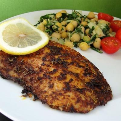 zwartgeblakerde tilapia met geheime hobokruiden