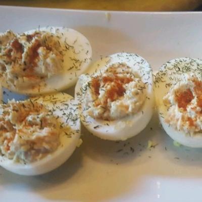 zalm deviled eggs met zelfgemaakte mayonaise