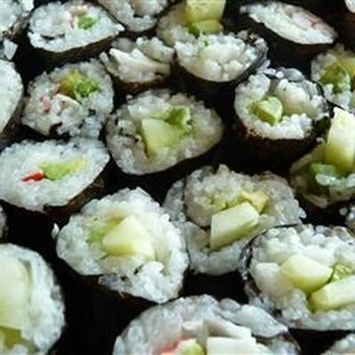 komkommer en avocado sushi