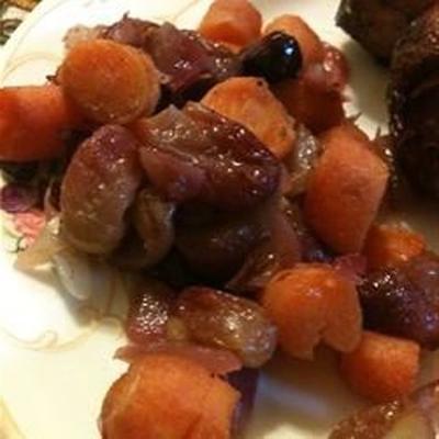 geroosterde druiven en wortels