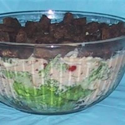 gelaagde reuben salade