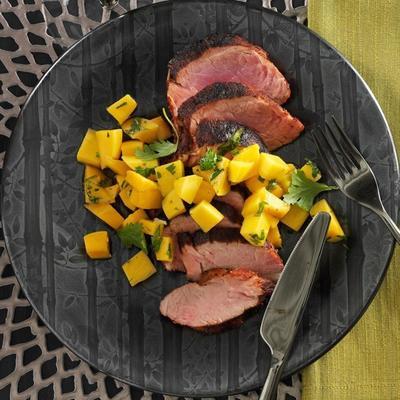 gekruide varkenshaas met mango salsa