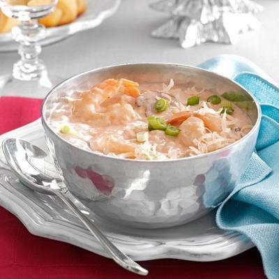 cheesy seafood bisque