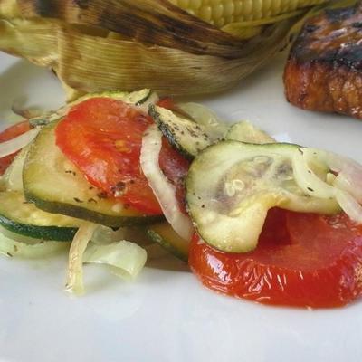 courgette, tomaat en ui ovenschotel