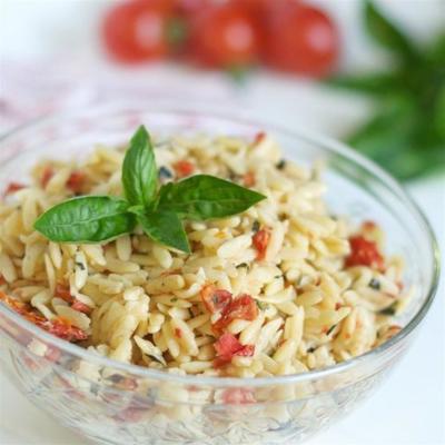 zongedroogde Orzo van tomatenbasilicum