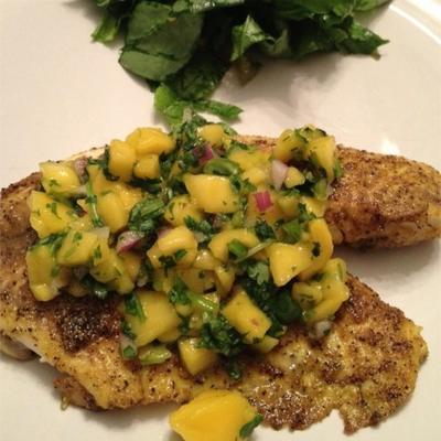 curried tilapia met mangosalsa