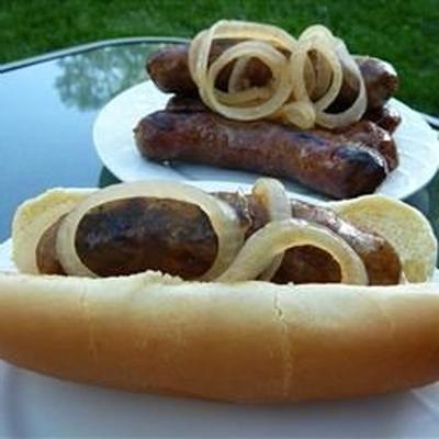 wisconsin slow cooker brats