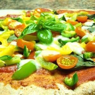 eenvoudige tomaat-basilicum pizza