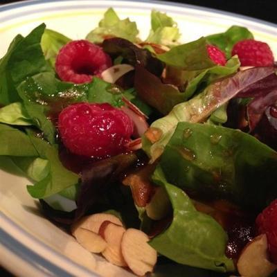 Pati's spinazie en boysenberry salade