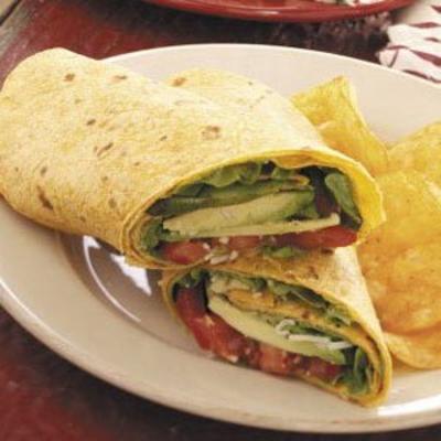 tomaat en avocado wrap