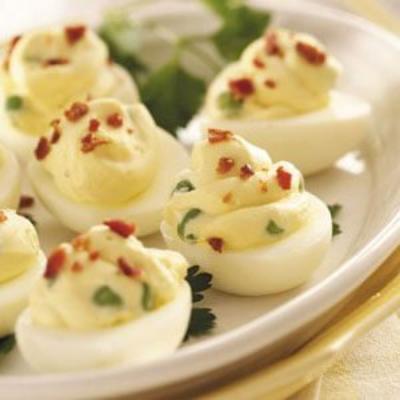 roomkaas deviled eggs