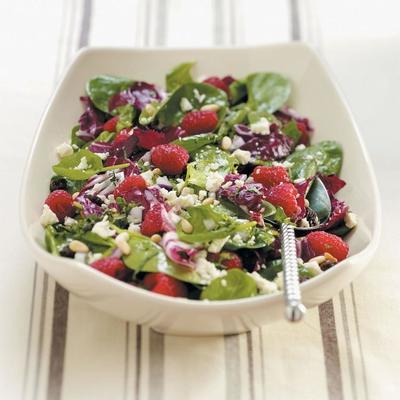 warme spinazie frambozen rozijnen salade