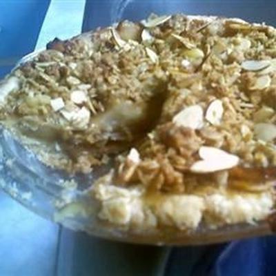 caramel apple crumble pie