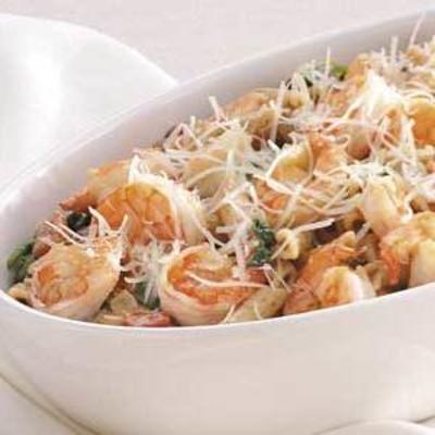 penne-alfredo met garnalen