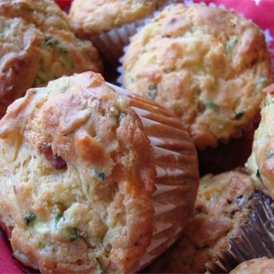 hartige cheddar courgette muffins