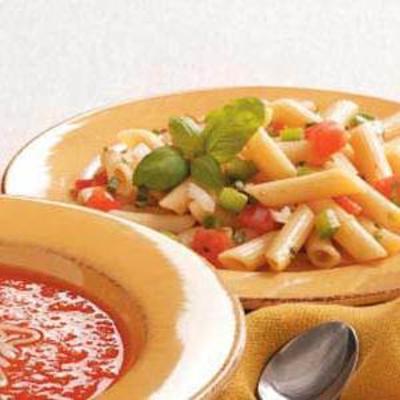 tuin tomatensaus met pasta