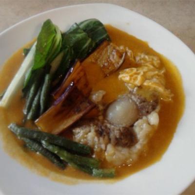 kare kare pata (ossenstoofpot)