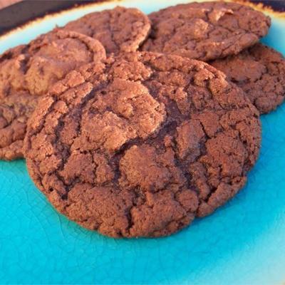 chocolade-hazelnoot-koekjes verspreiden