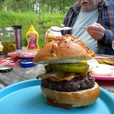 vaders favoriete Roquefort-hamburgers in detroit-stijl